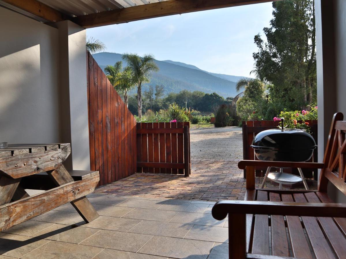 Mountain Breeze Log Cabins Stormsrivier Exterior photo